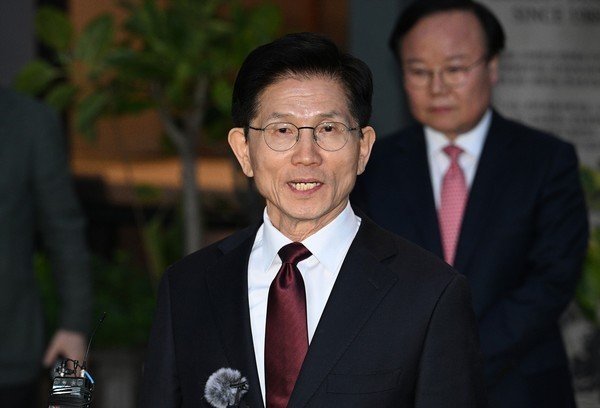 开户配资炒股 韩国执政党总统候选人更换方案被否决 金文洙候选人资格即刻恢复